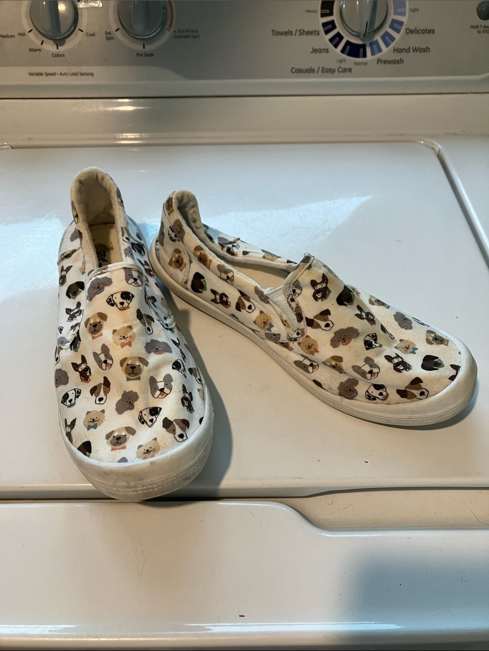 Puppy dog slip on shoes women’s7.5 white brown humane society ASPCA - Picture 2 of 10